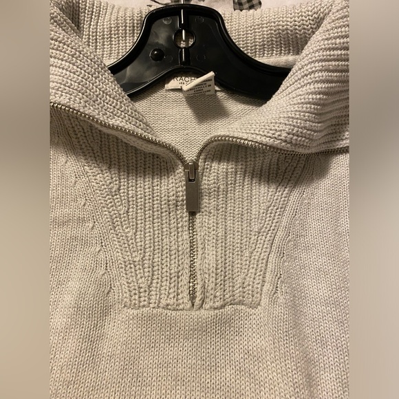 Rachel, Zoe, quarters of sweater xs - Picture 3 of 8